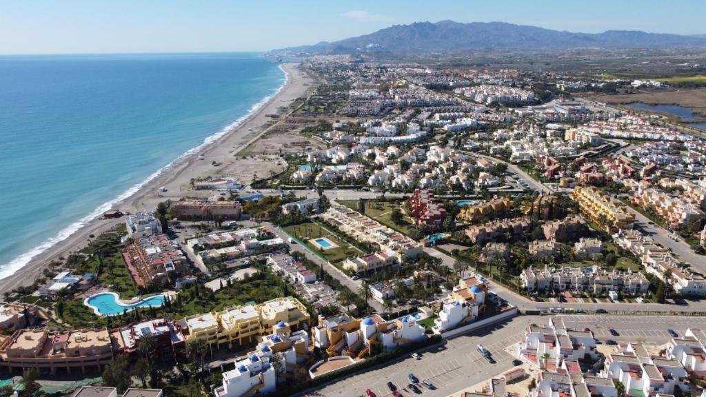 Casa Amy - Zona Naturista Playas de Vera エクステリア 写真