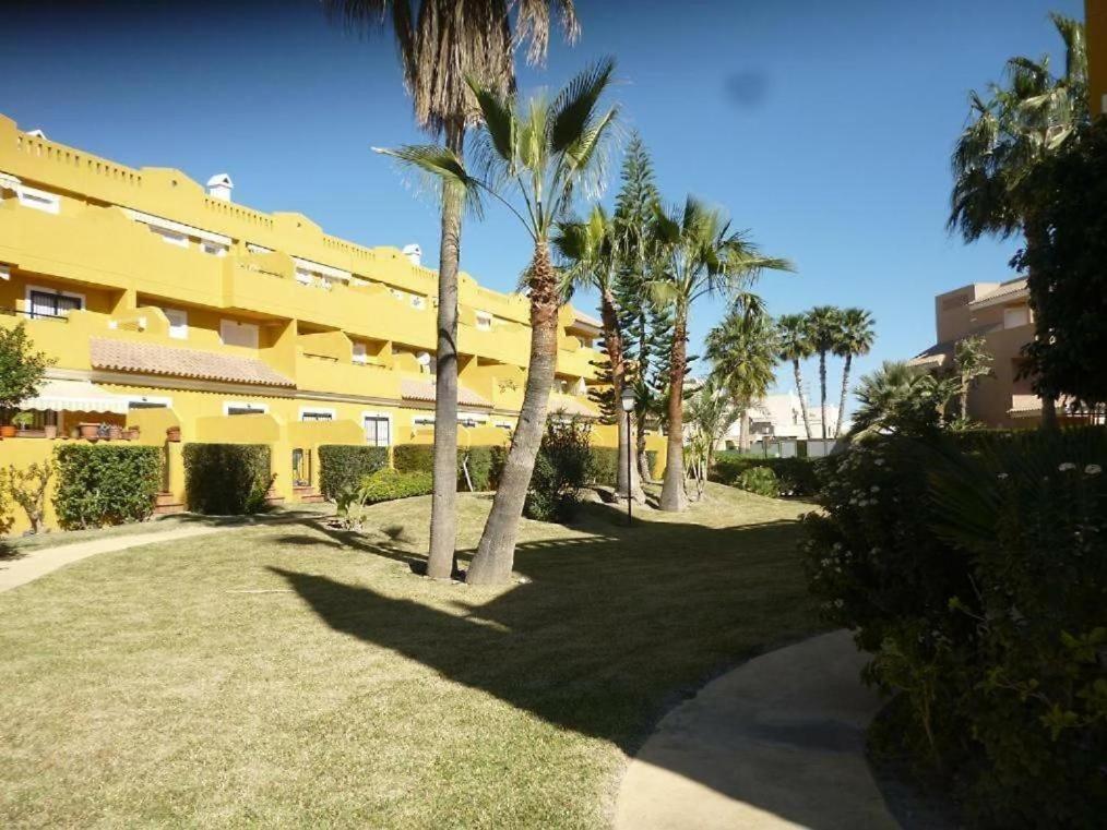 Casa Amy - Zona Naturista Playas de Vera エクステリア 写真